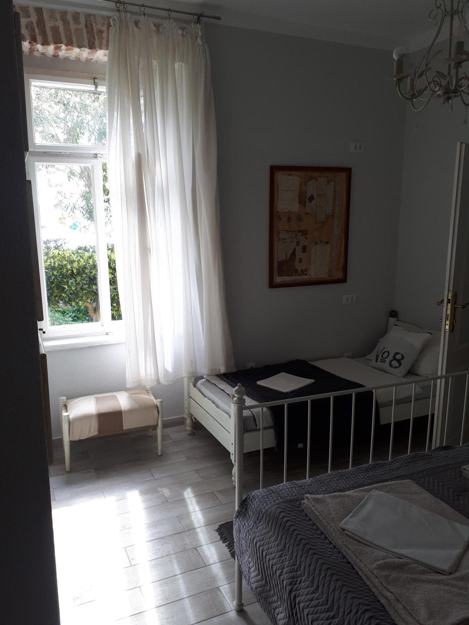 House Grabic Hotel Tivat Phòng bức ảnh