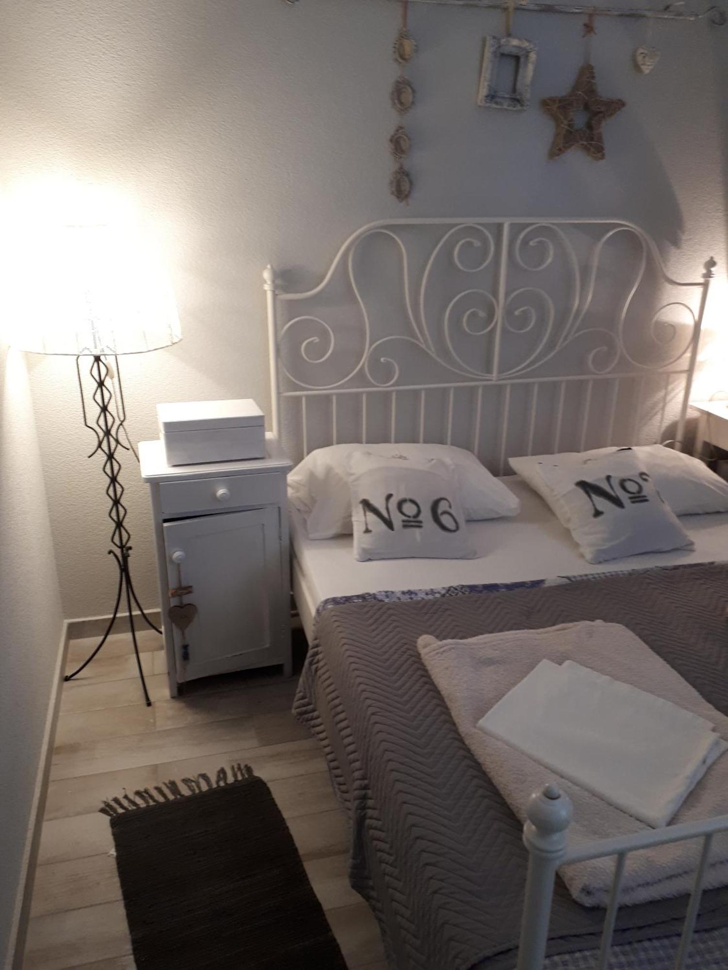 House Grabic Hotel Tivat Phòng bức ảnh